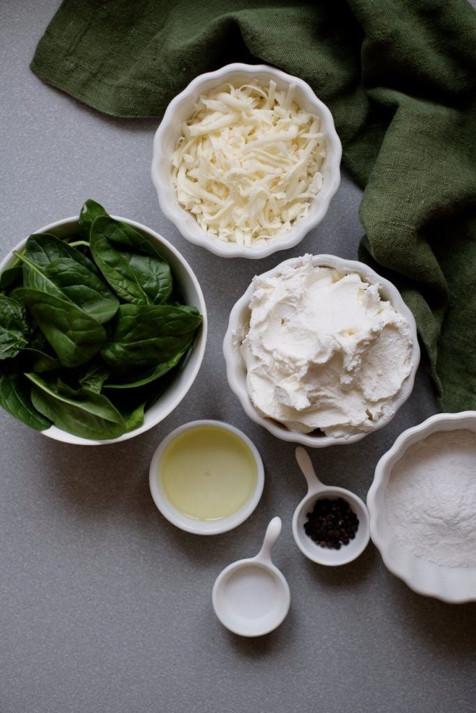 Сырники с моцареллой и шпинатом